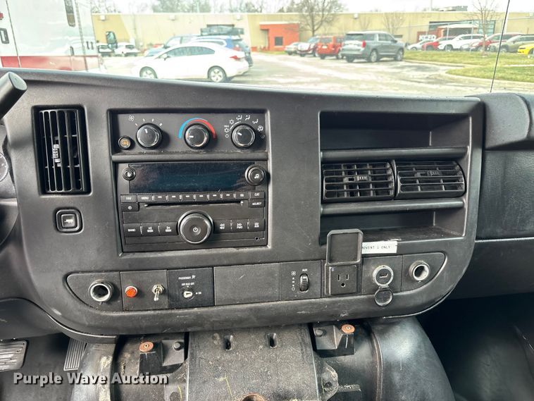 image for item FB3563 2016 Chevrolet Express G4500 ambulance