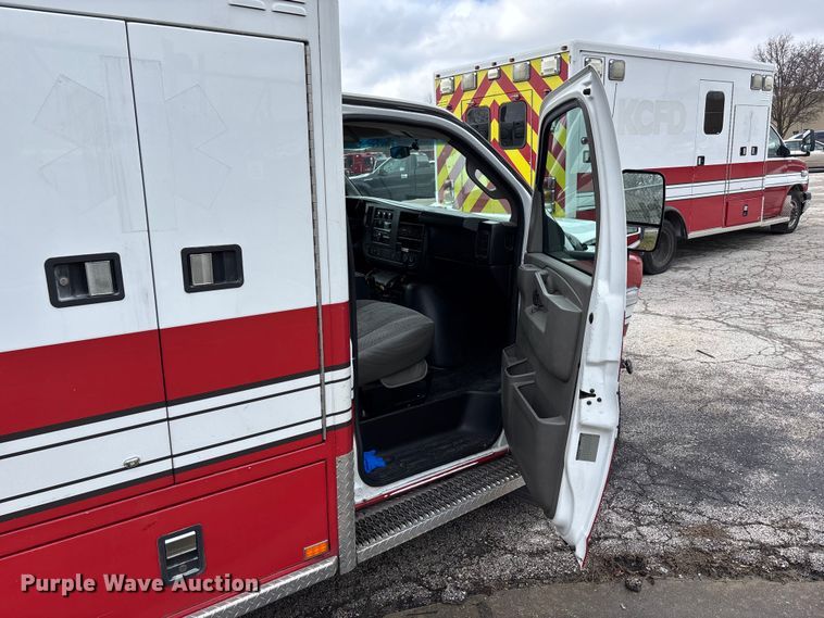 image for item FB3563 2016 Chevrolet Express G4500 ambulance