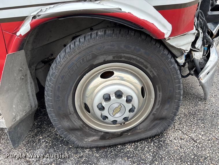 image for item FB3563 2016 Chevrolet Express G4500 ambulance