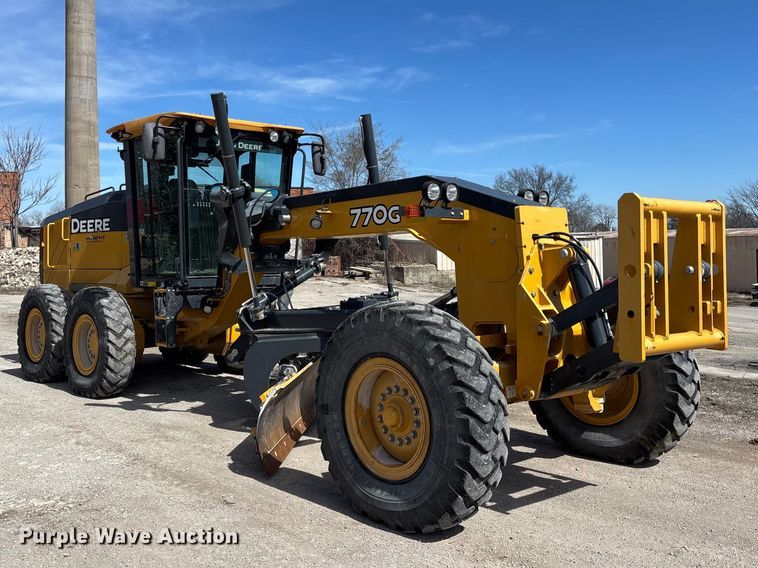 image for item FB3610 2018 John Deere 770G motor grader