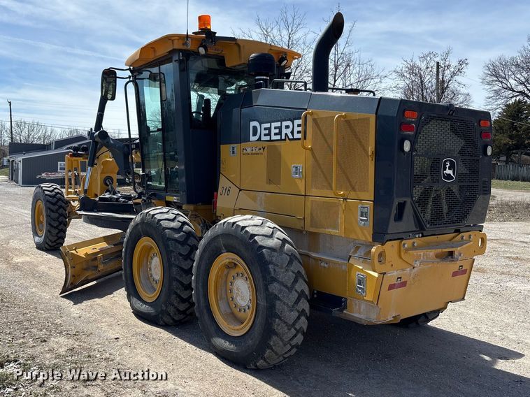 image for item FB3610 2018 John Deere 770G motor grader