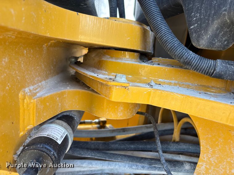 image for item FB3610 2018 John Deere 770G motor grader