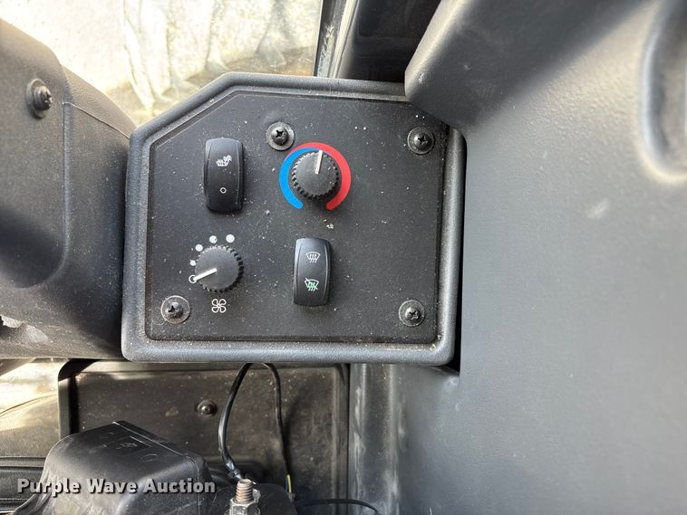 image for item FB3610 2018 John Deere 770G motor grader