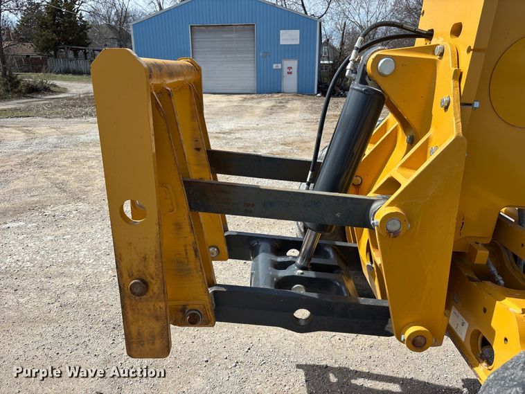 image for item FB3612 2017 John Deere 770G motor grader