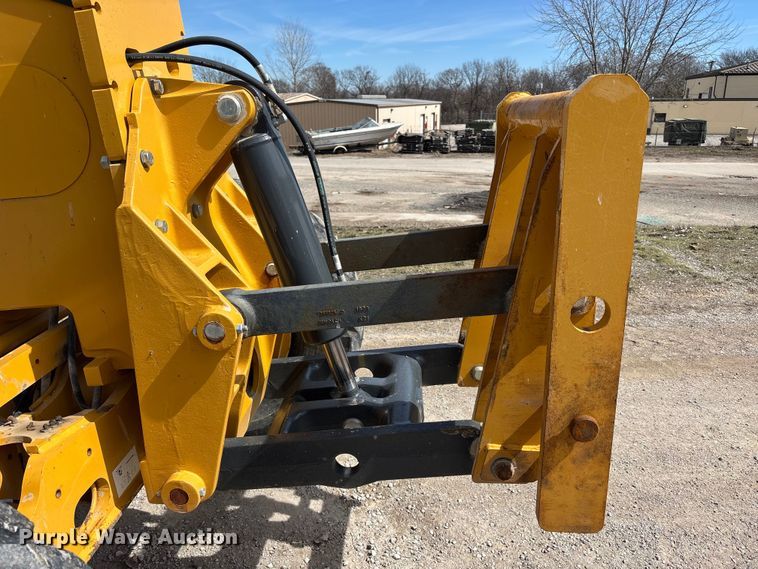 image for item FB3612 2017 John Deere 770G motor grader