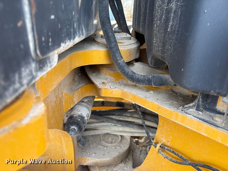 image for item FB3612 2017 John Deere 770G motor grader