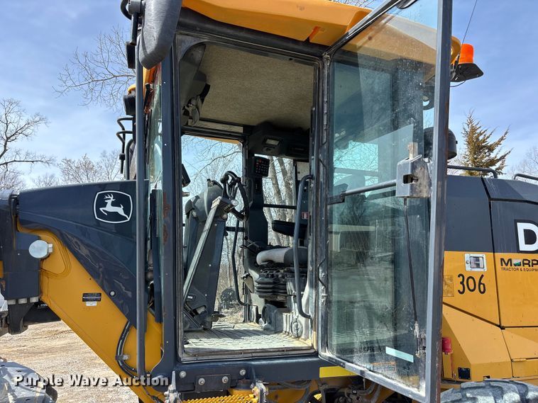 image for item FB3612 2017 John Deere 770G motor grader