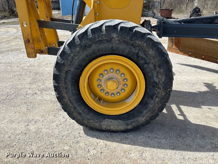 image for item FB3612 2017 John Deere 770G motor grader