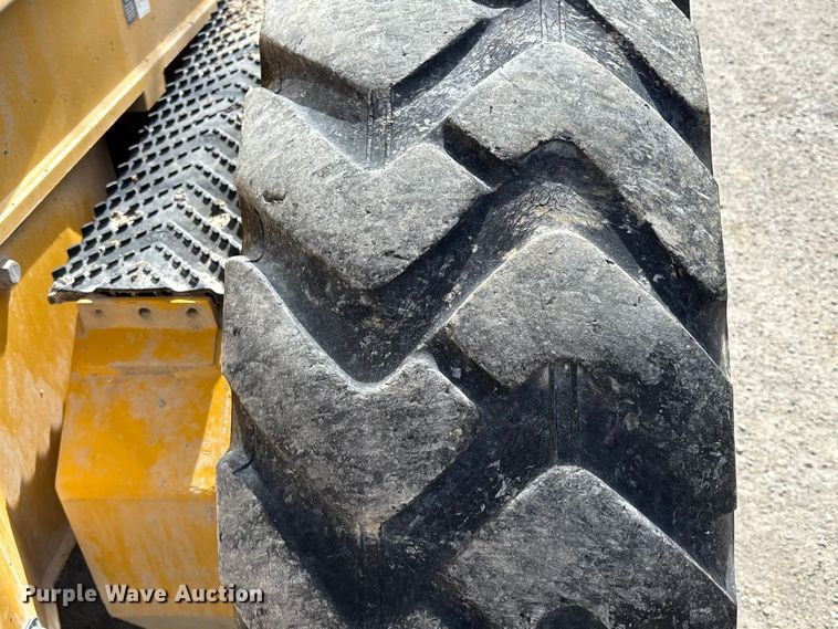 image for item FB3612 2017 John Deere 770G motor grader