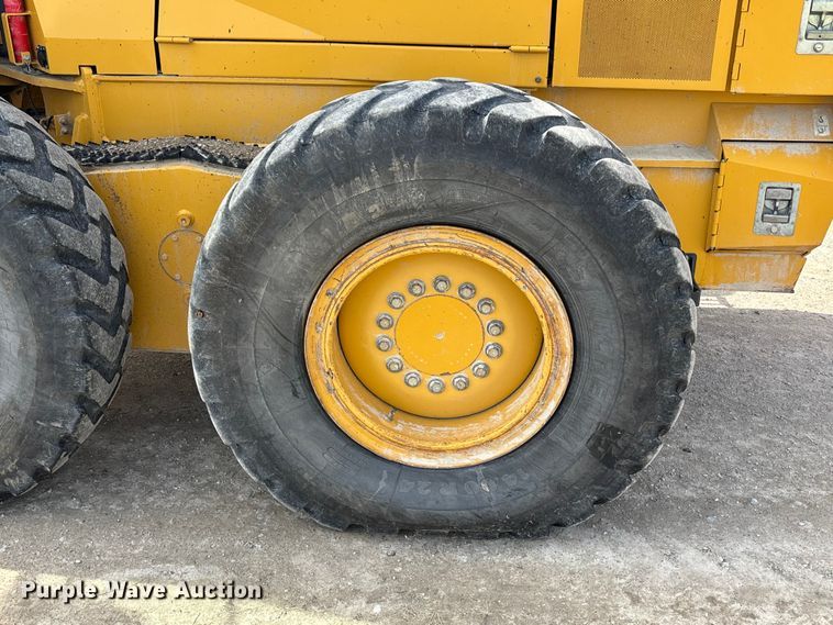 image for item FB3612 2017 John Deere 770G motor grader