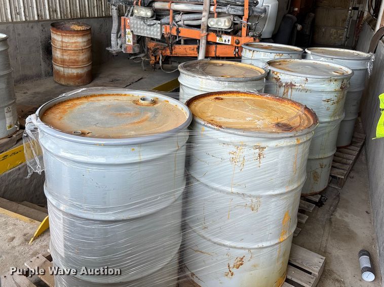 image for item FB3622 (12) barrels of road paint