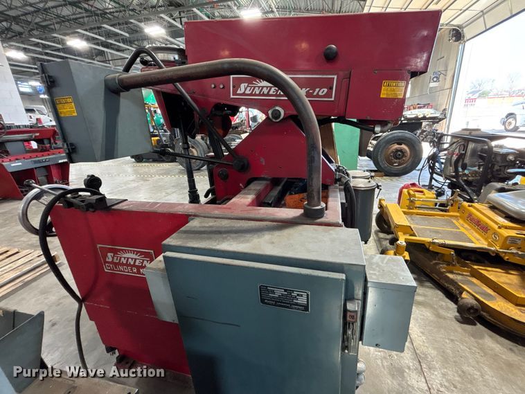 image for item FB3624 SUNNEN CK-10 cylinder re-sizing machine