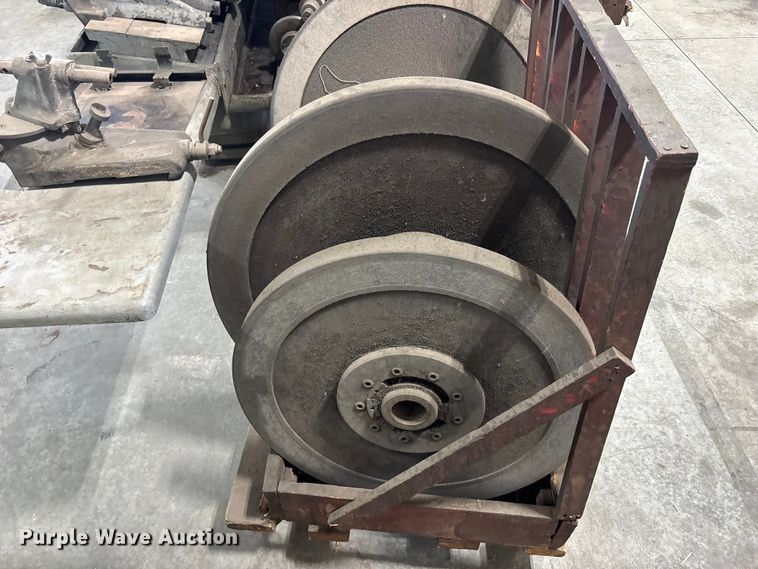 image for item FB3626 Peterson machine tool inc crankshaft grinder