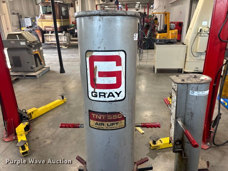 image for item FB3633 (3) air lifts