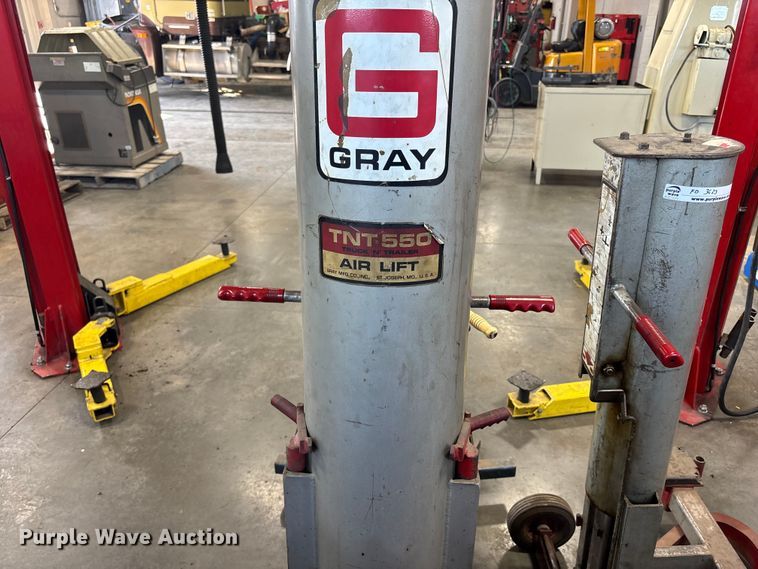 image for item FB3633 (3) air lifts