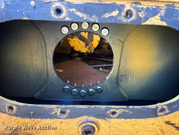 image for item FB3634 2000 Caterpillar 226 skid steer loader