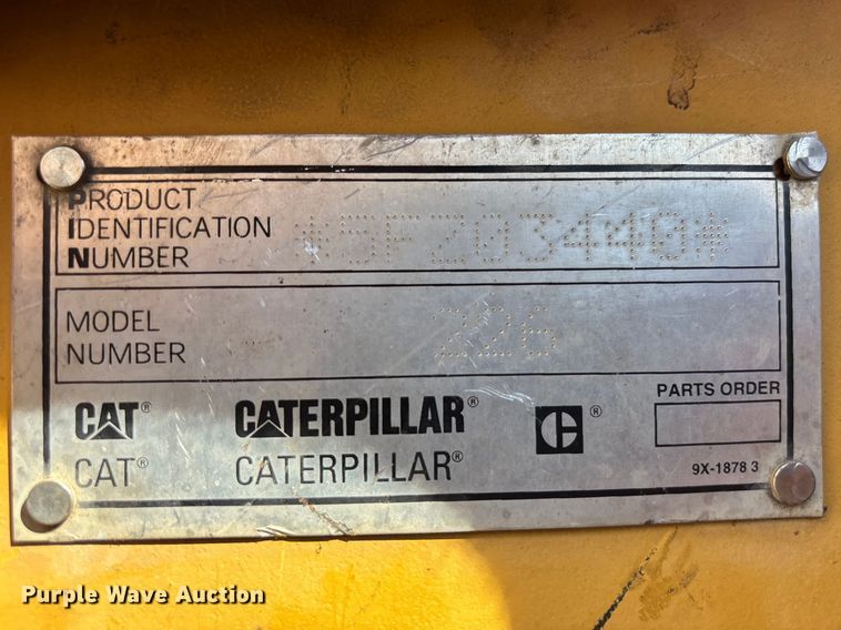 image for item FB3634 2000 Caterpillar 226 skid steer loader