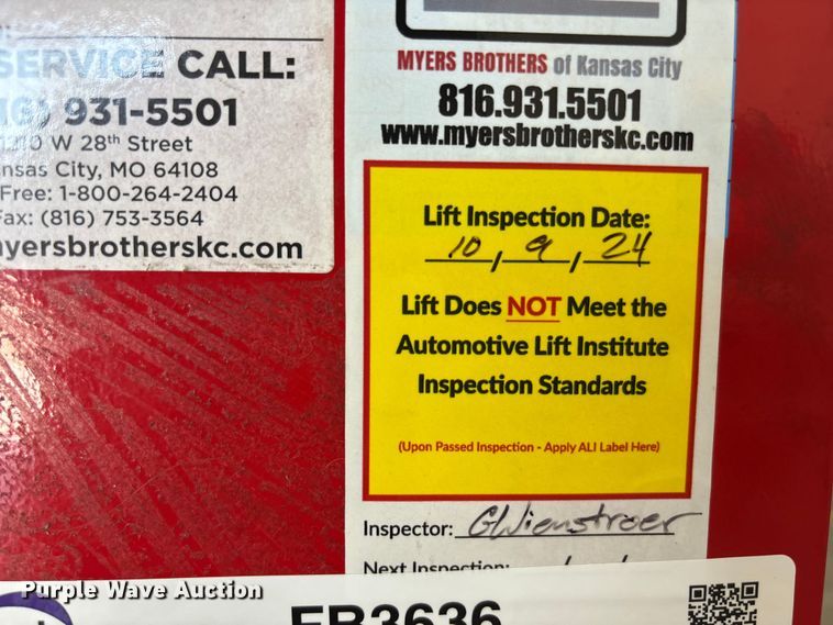 image for item FB3636 Snap on automotive car lift