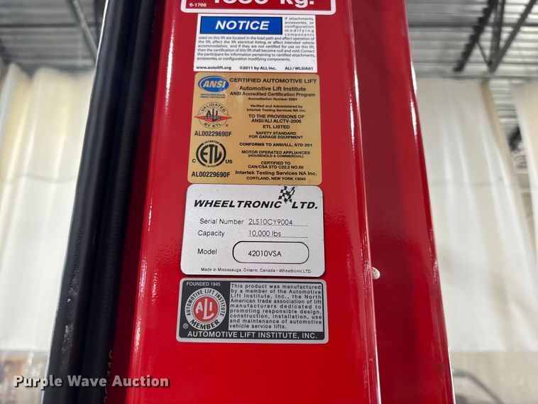 image for item FB3636 Snap on automotive car lift