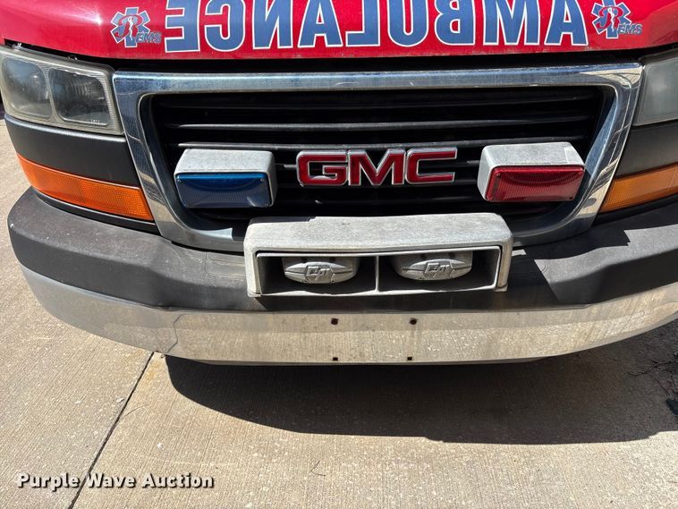 image for item FB3639 2009 GMC   ambulance