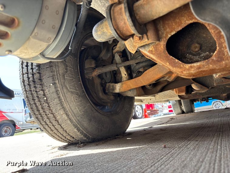 image for item FB3639 2009 GMC   ambulance