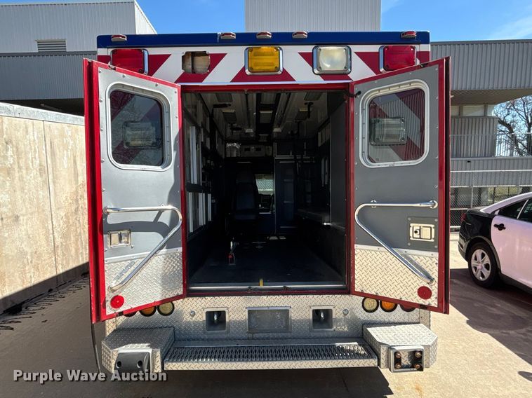 image for item FB3639 2009 GMC   ambulance