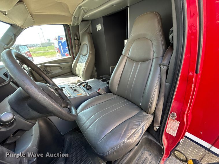 image for item FB3639 2009 GMC   ambulance