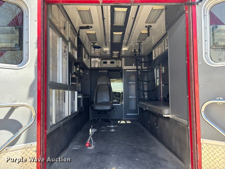 image for item FB3639 2009 GMC   ambulance