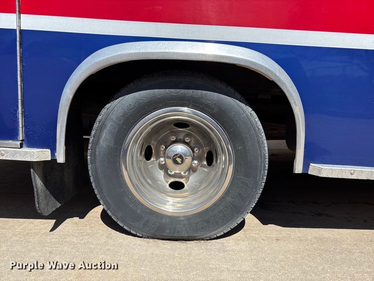 image for item FB3639 2009 GMC   ambulance