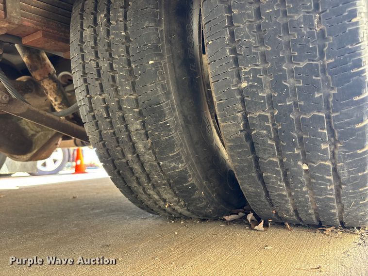 image for item FB3639 2009 GMC   ambulance