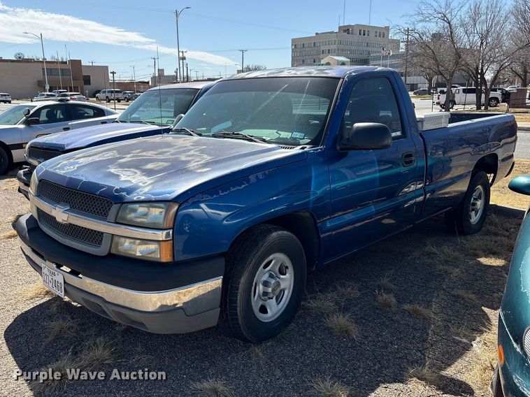 image for item FC2018 2003 Chevrolet Silverado 1500 pickup truck