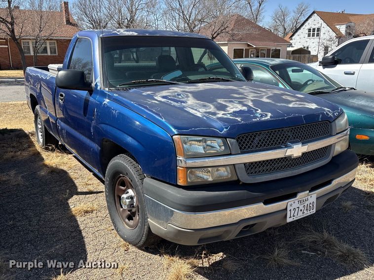 image for item FC2018 2003 Chevrolet Silverado 1500 pickup truck