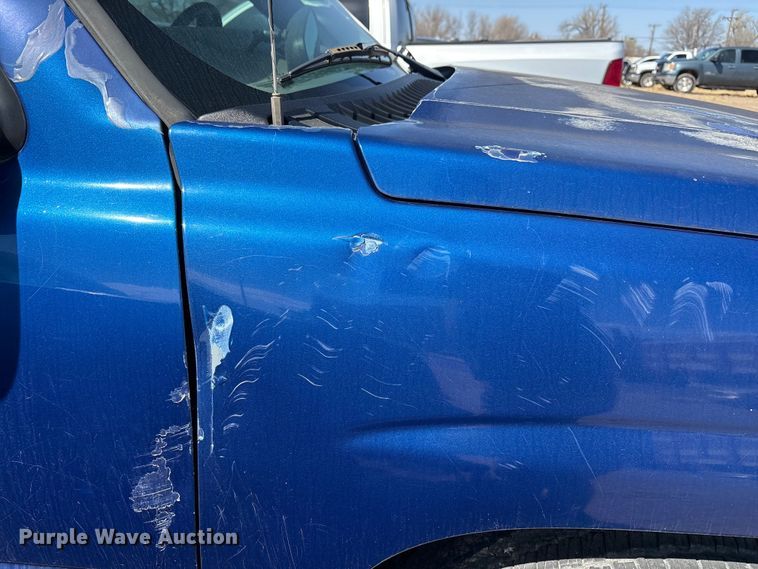 image for item FC2018 2003 Chevrolet Silverado 1500 pickup truck