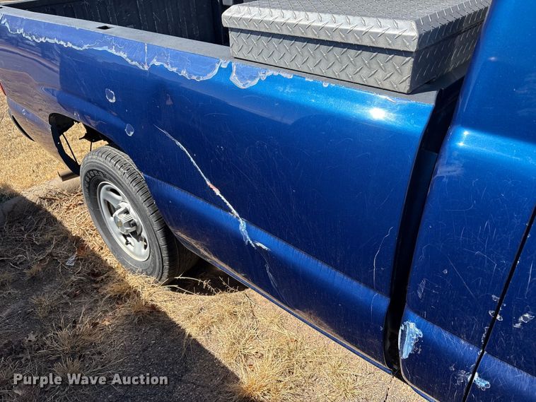 image for item FC2018 2003 Chevrolet Silverado 1500 pickup truck