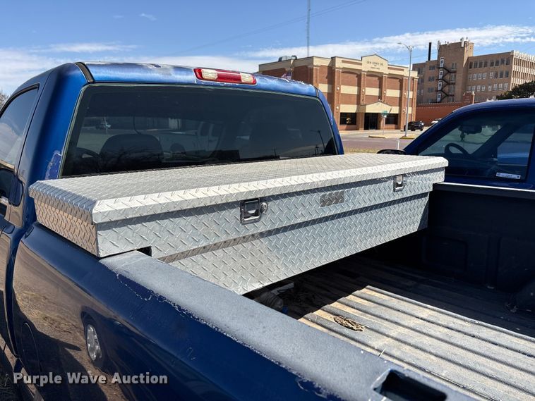 image for item FC2018 2003 Chevrolet Silverado 1500 pickup truck