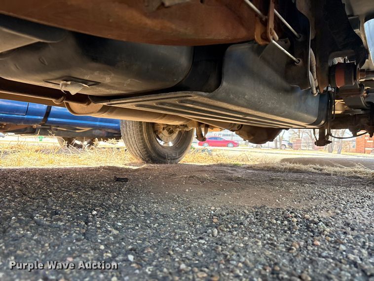 image for item FC2018 2003 Chevrolet Silverado 1500 pickup truck