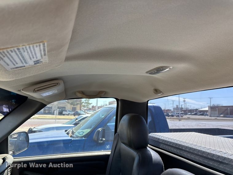 image for item FC2018 2003 Chevrolet Silverado 1500 pickup truck