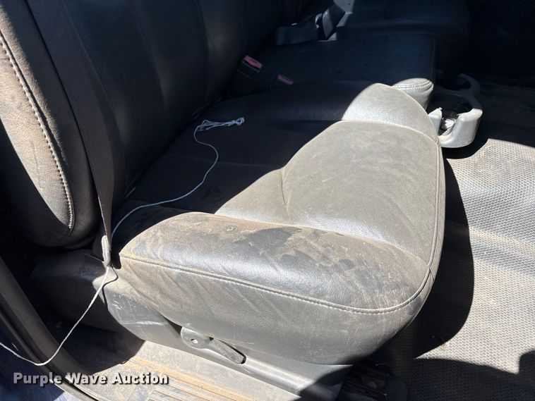 image for item FC2018 2003 Chevrolet Silverado 1500 pickup truck