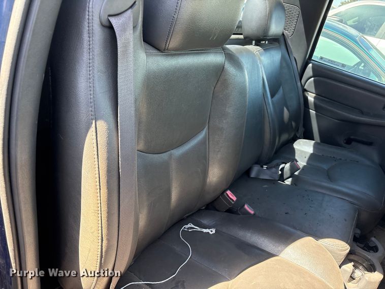 image for item FC2018 2003 Chevrolet Silverado 1500 pickup truck