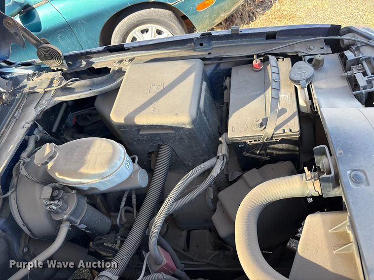 image for item FC2018 2003 Chevrolet Silverado 1500 pickup truck