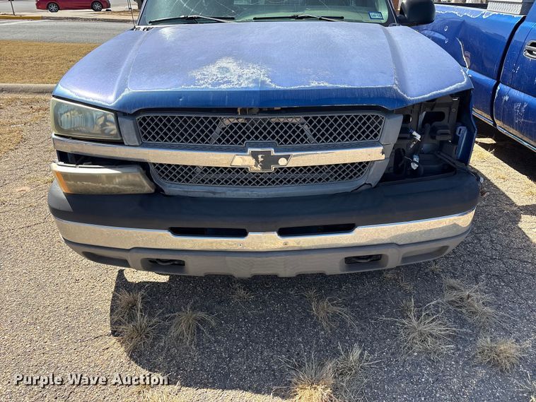 image for item FC2019 2003 Chevrolet Silverado 1500 pickup truck