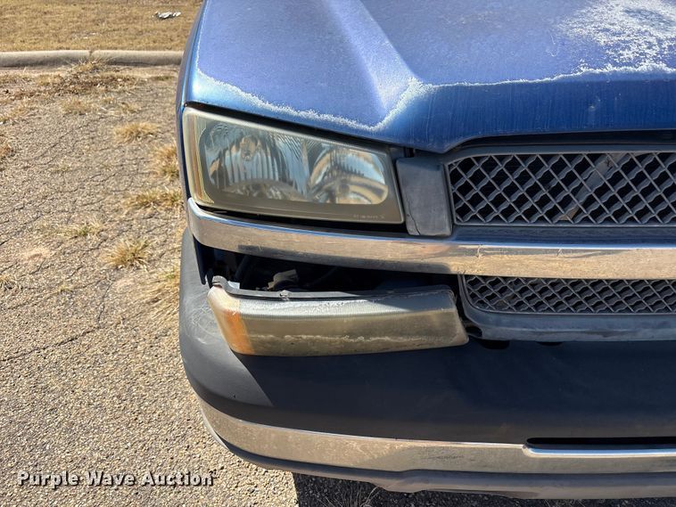 image for item FC2019 2003 Chevrolet Silverado 1500 pickup truck