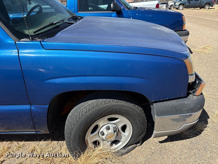 image for item FC2019 2003 Chevrolet Silverado 1500 pickup truck