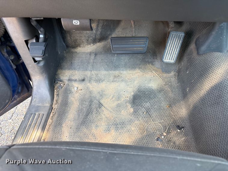 image for item FC2019 2003 Chevrolet Silverado 1500 pickup truck