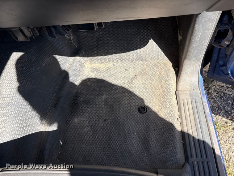 image for item FC2019 2003 Chevrolet Silverado 1500 pickup truck