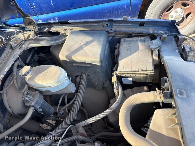 image for item FC2019 2003 Chevrolet Silverado 1500 pickup truck