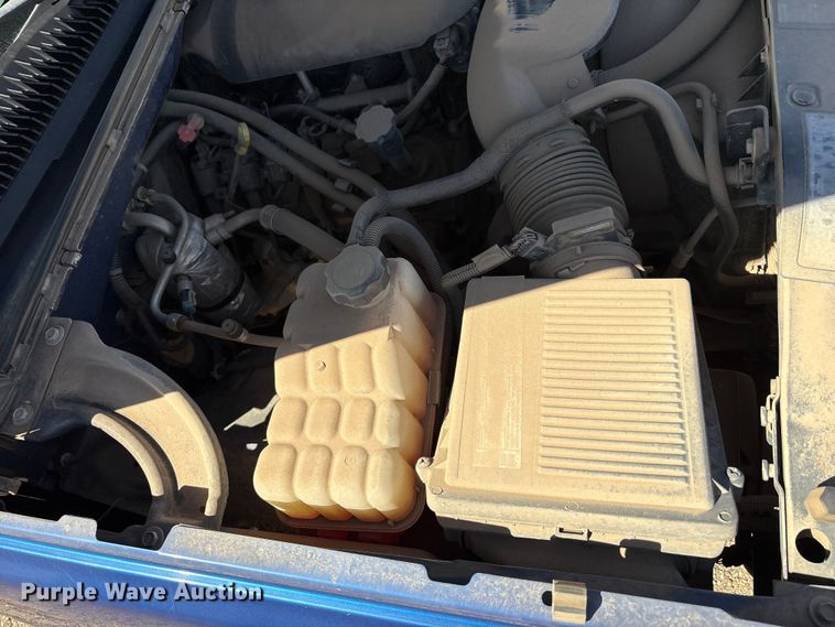 image for item FC2019 2003 Chevrolet Silverado 1500 pickup truck