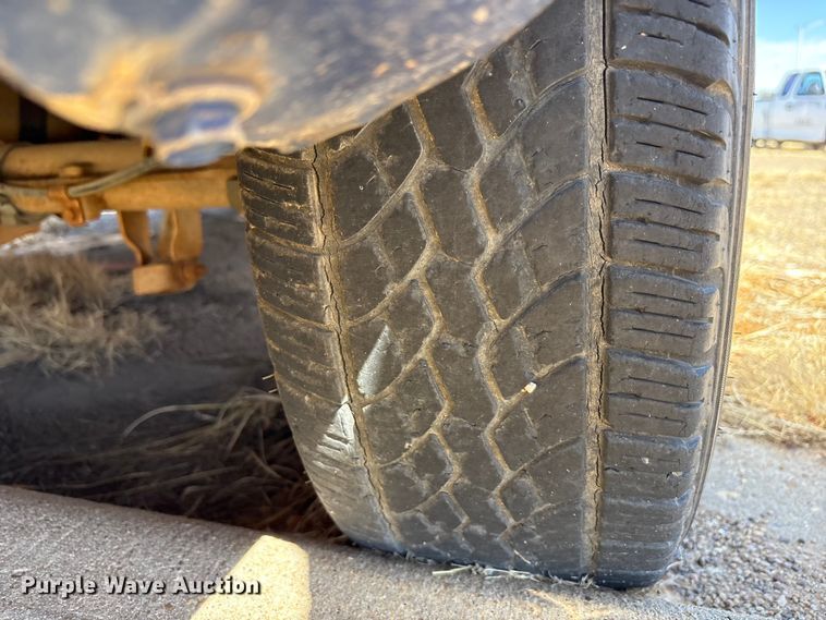 image for item FC2019 2003 Chevrolet Silverado 1500 pickup truck