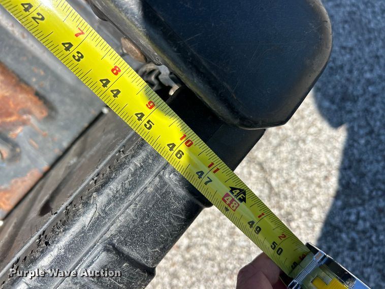 image for item FC5158 2011 John Deere 855 DSL utility vehicle