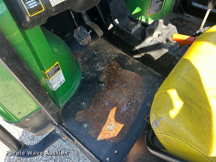 image for item FC5158 2011 John Deere 855 DSL utility vehicle